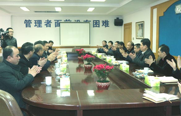 溧阳市委书记蒋锋一行来GA黄金甲电缆新春走访