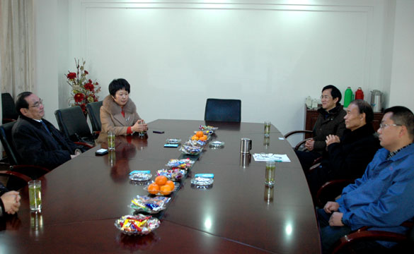 中国工商银行常州分行行长张彬一行来GA黄金甲集团走访