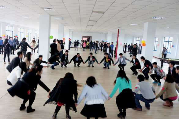 江苏中关村科技工业园企业首届专场联谊会在GA黄金甲电缆举行