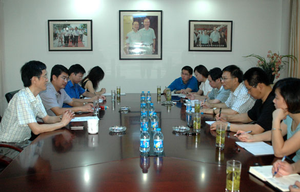 江苏省社会科学院天下经济研究所所长田伯平来GA黄金甲集团调研